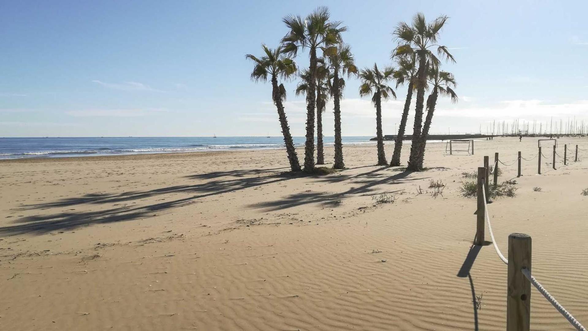 En La Playa Canet, Muy Cerca De Valencia *
